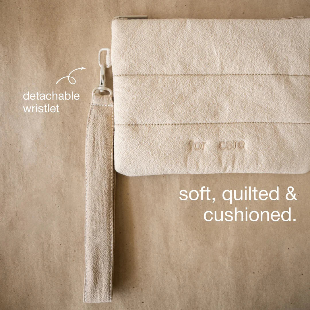 Akiiko Crinkle Flat Pouch (petit) with wristlet