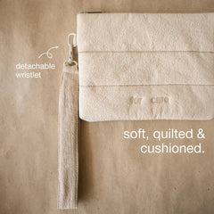 Akiiko Crinkle Flat Pouch (petit) with wristlet