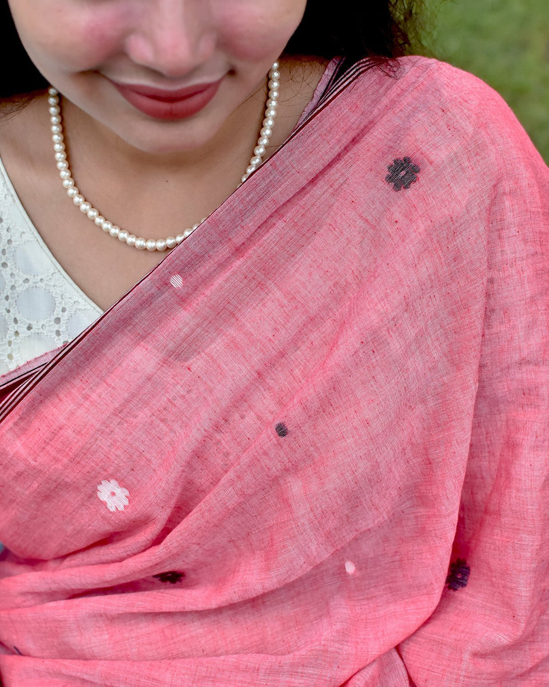 OCAU Daisy Dew - Organic cotton saree with jamdani motifs II Rose Gold - Suspire