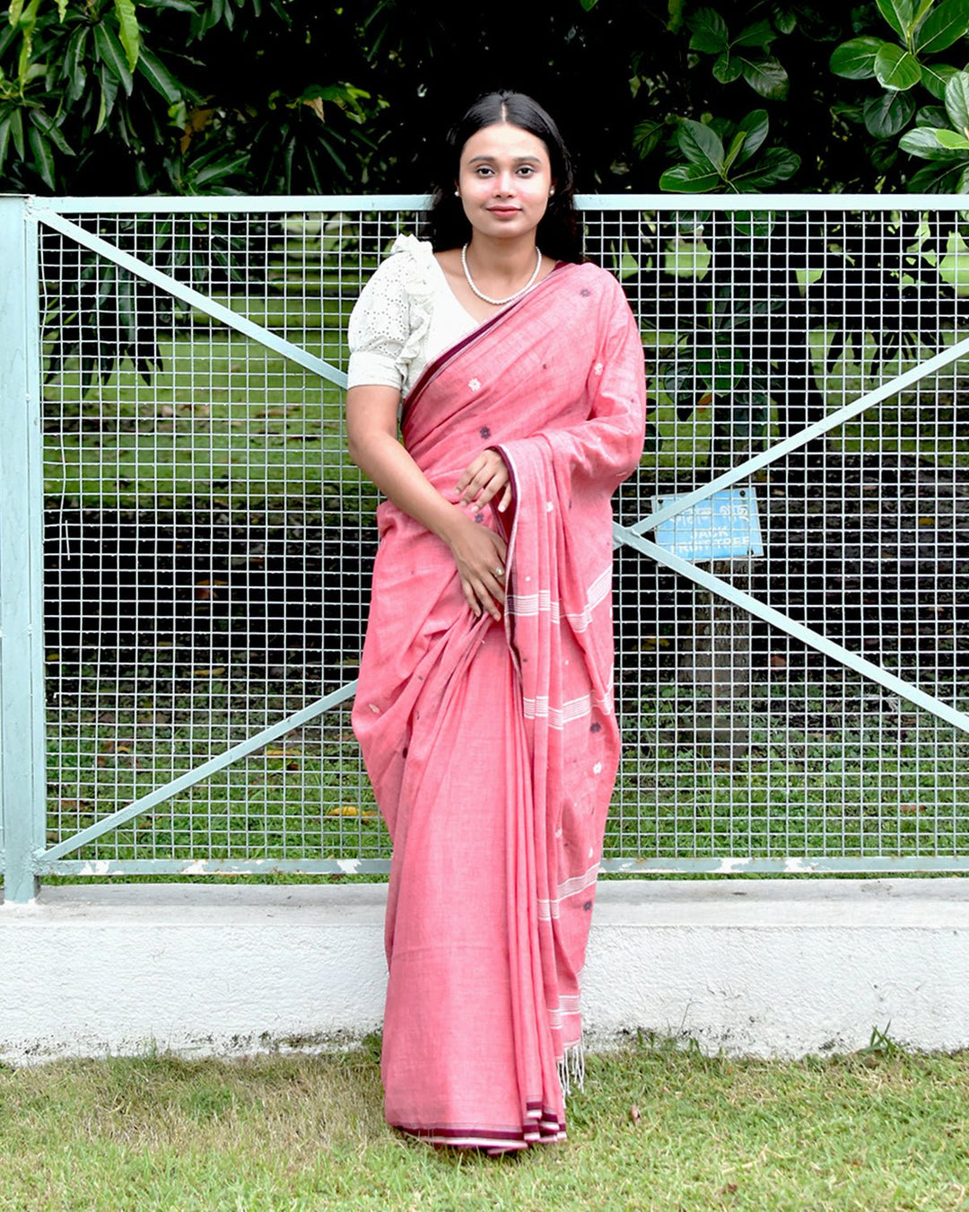 OCAU Daisy Dew - Organic cotton saree with jamdani motifs II Rose Gold - Suspire