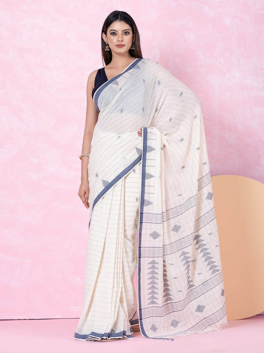 OCAU Geometric Bloom - Organic cotton saree with jamdani motifs II Off - White - Suspire