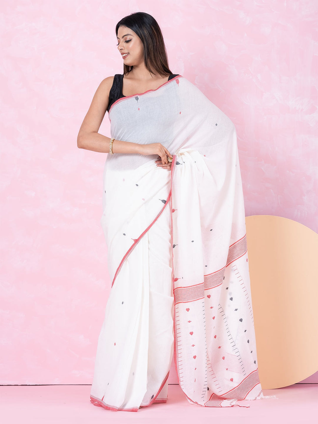 OCAU Love Bloom - Organic cotton saree with jamdani motifs II Off - White - Suspire