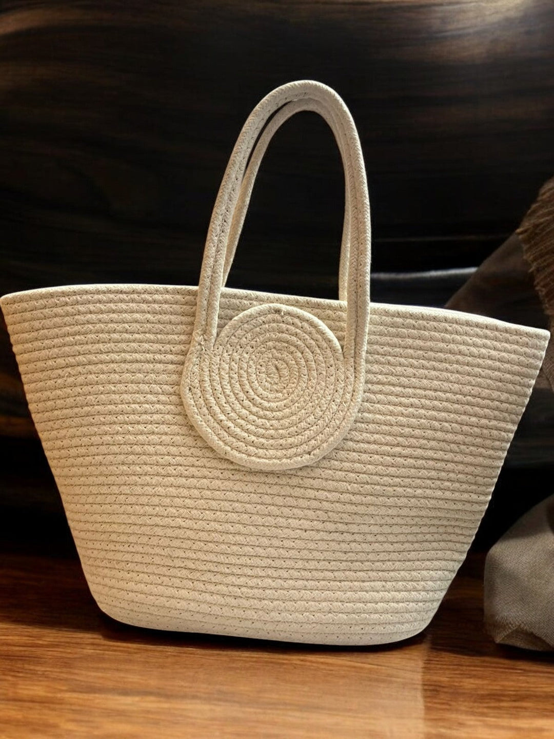 Onearth Trendy Boat Shaped bag