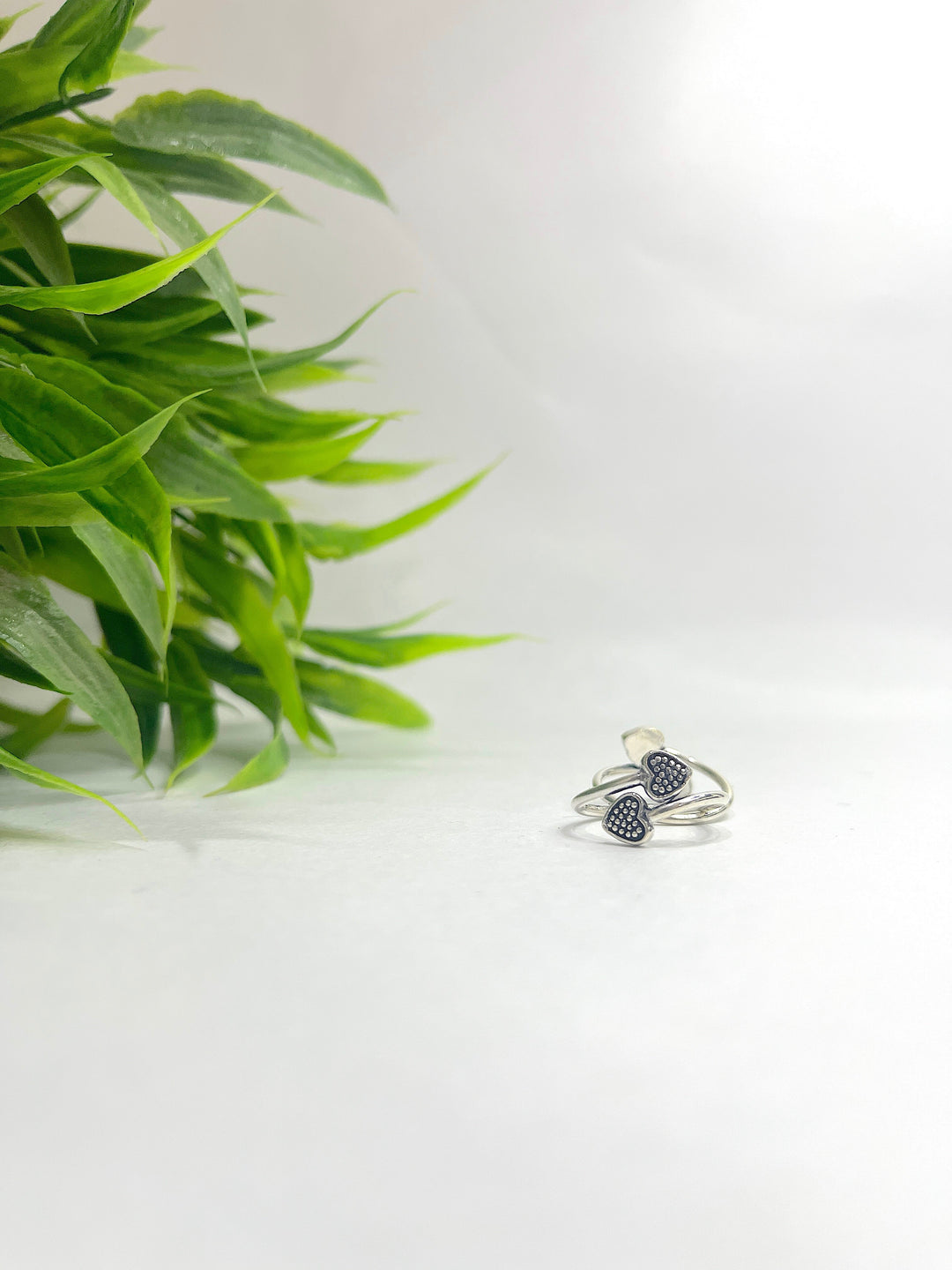 Oxidised 925 Sterling Silver Dual Heart Toe Ring for Her - Suspire