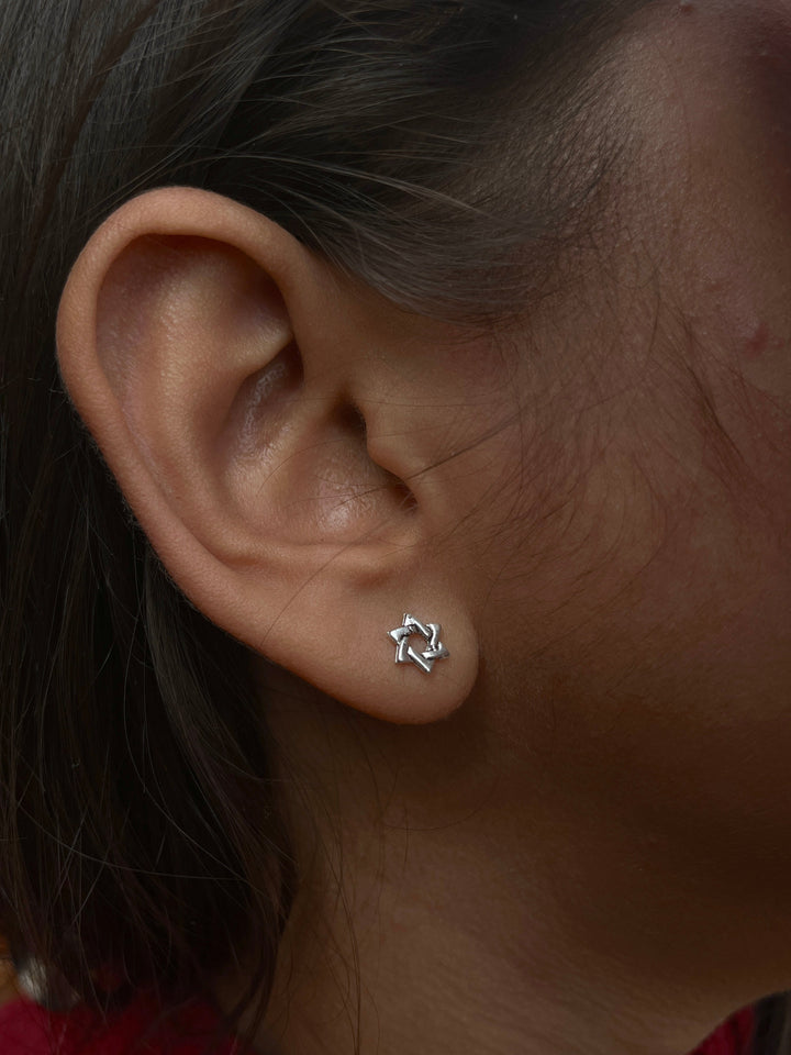 Oxidised Floral Silver Ear Ring - Suspire