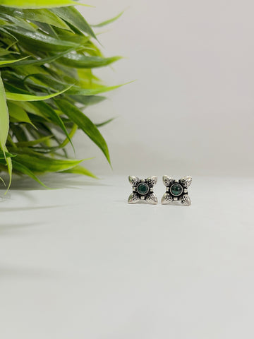 Oxidised Green Stone Flower Silver Ear Ring