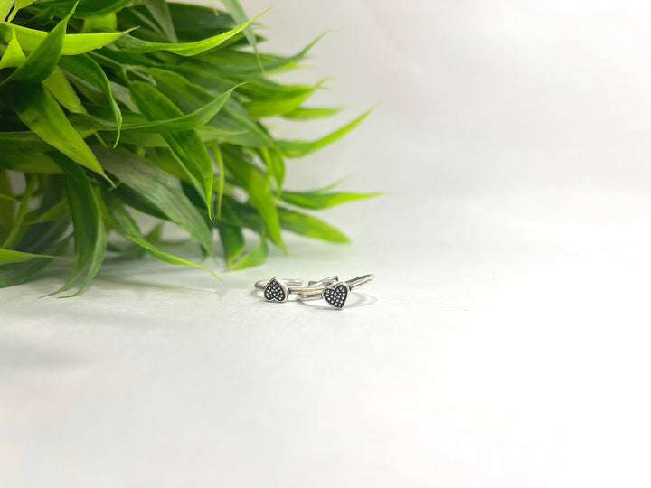 Oxidised Sterling 925 Silver Heart Toe Ring for Her - Suspire