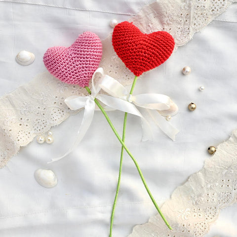 P Palettes Heart stem, handmade, gifting, décor, crochet