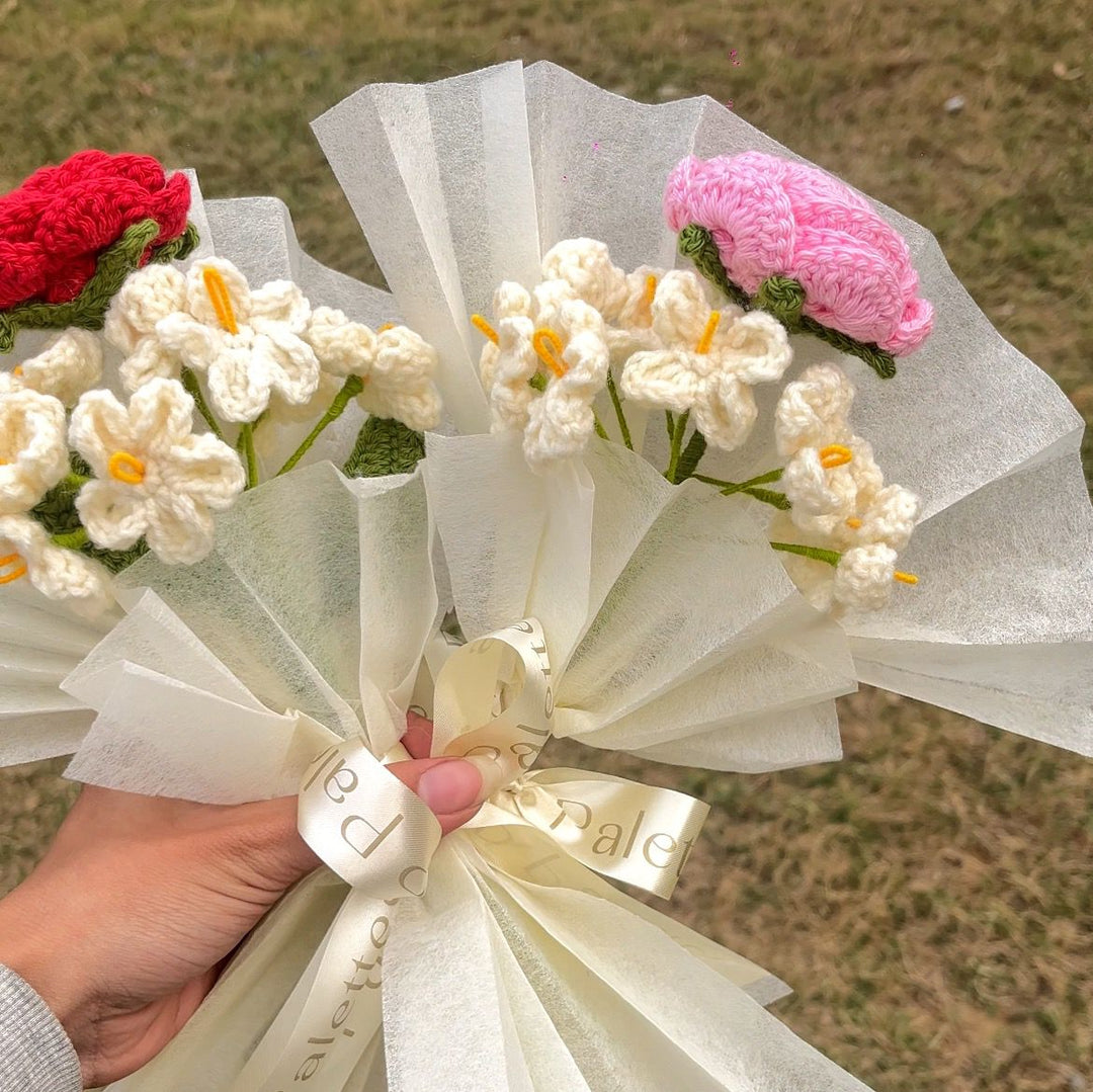P Palettes Roseate Bouquet, handmade, gifting, décor, crochet - Suspire
