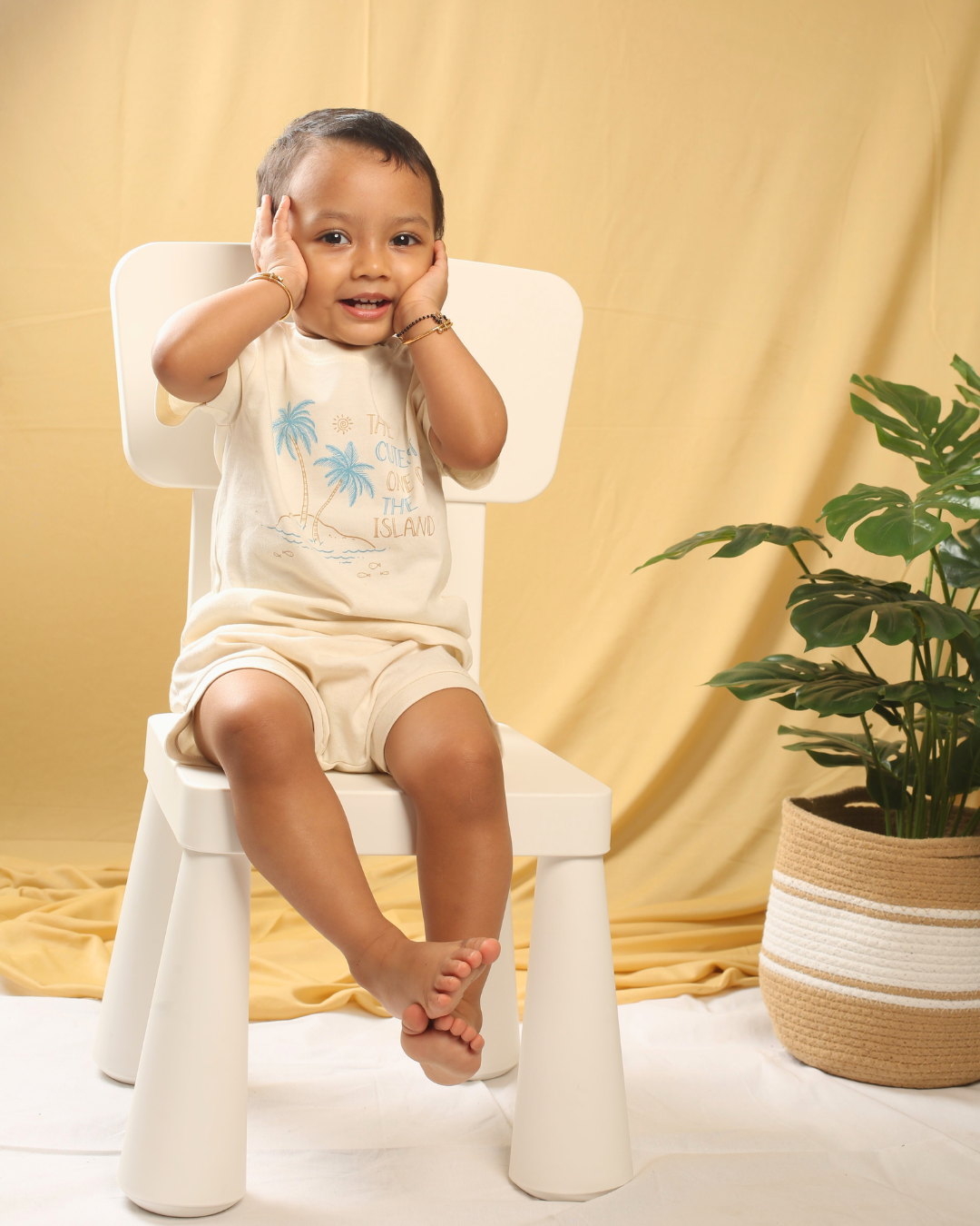 Momokos Island Breeze Tee