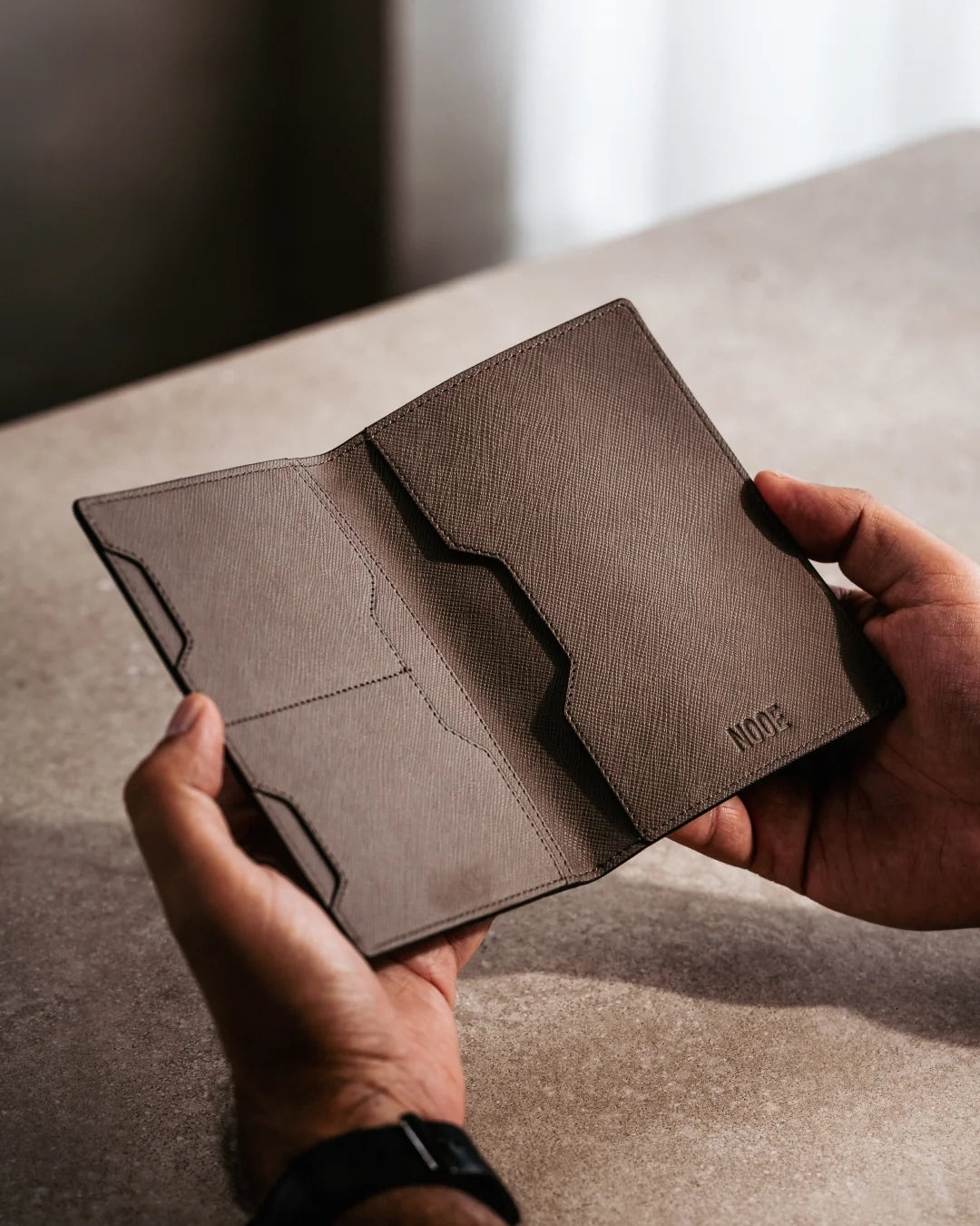 SEEK PASSPORT WALLET