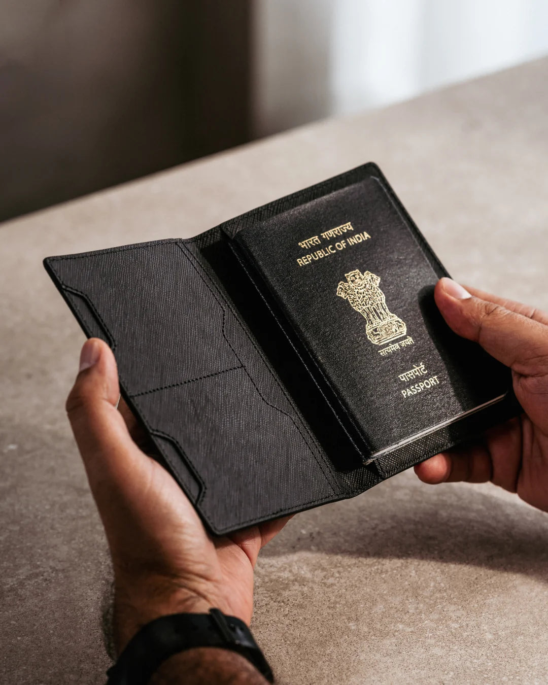 SEEK PASSPORT WALLET
