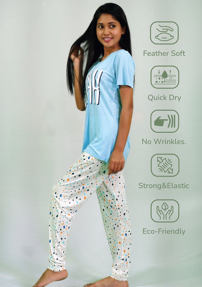 Chillax Bliss Women's Pajamas Set in TENCEL™