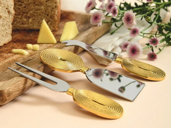 Pravaah Brass Cheese Knife Set of 3 | Ekaantrik  - Concentric design