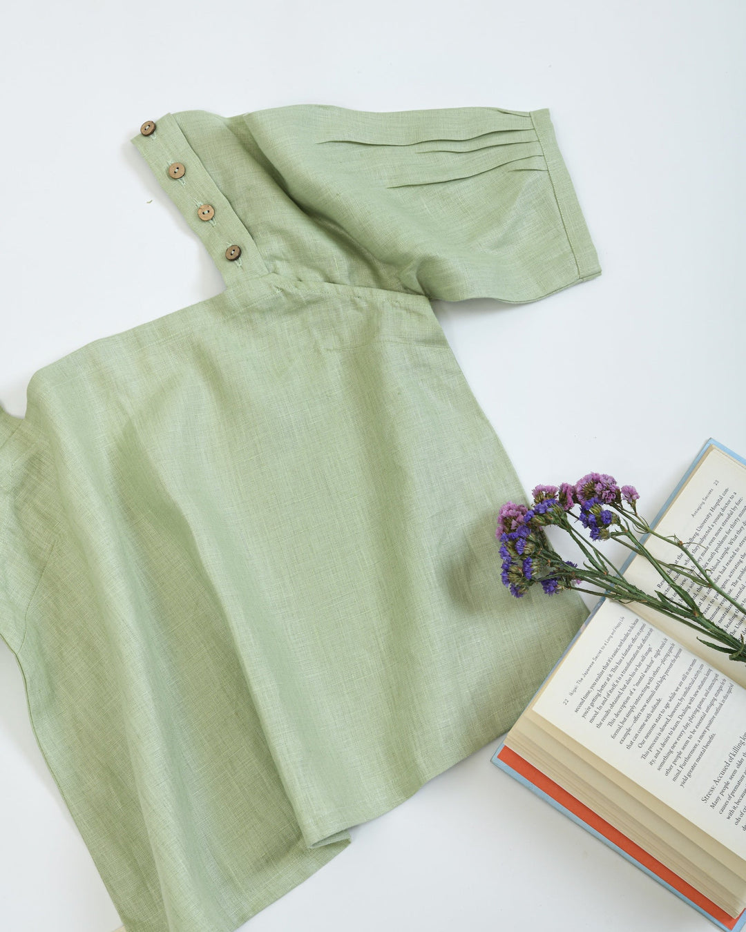 Pravaah Breathable Hemp Top with Adjustable Sleeves | Pistachio