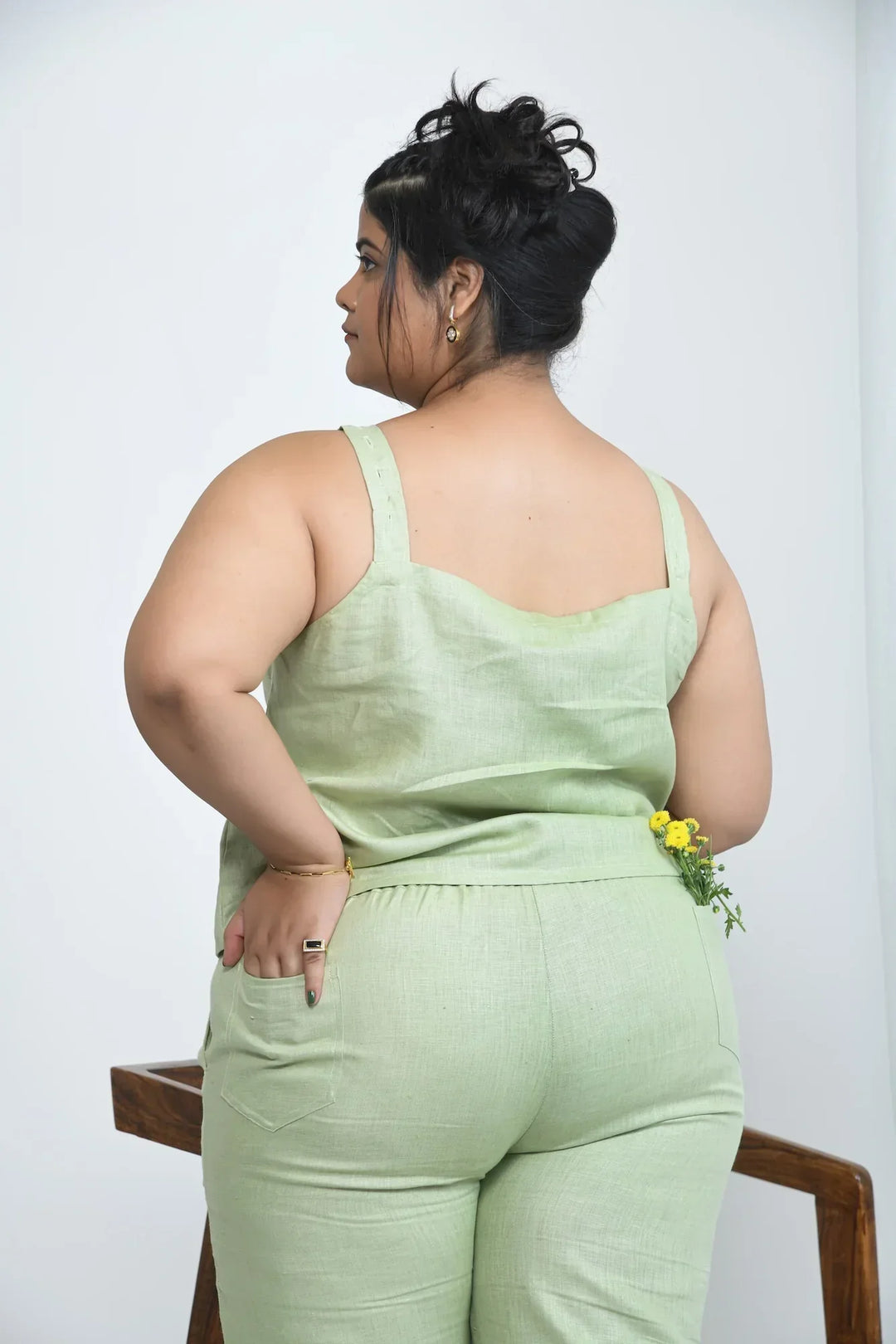 Pravaah Breathable Hemp Top with Adjustable Sleeves | Pistachio