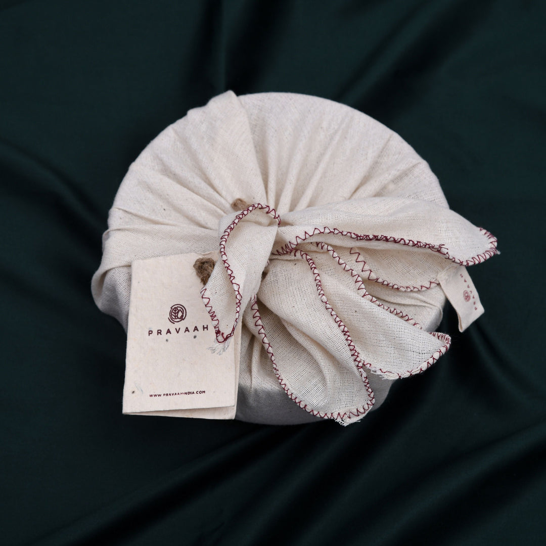 Pravaah Rasal (रसाल) XL - 100% soy - wax candle | Zero Soot Candle | Mango Coconut - Suspire