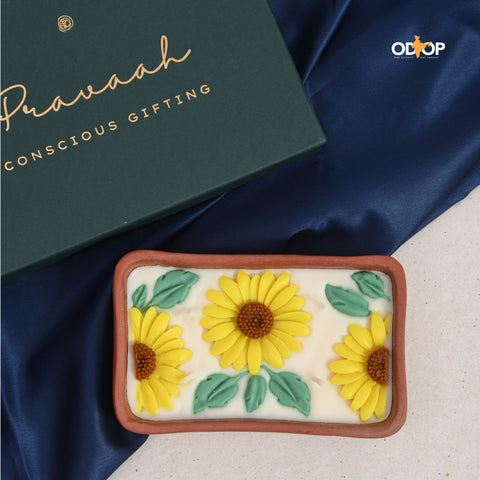 Pravaah Surajmukhi Hand Poured Floral Soy Candle, 4 Wicks in Terracotta Bowl, Jasmine and Bergamot