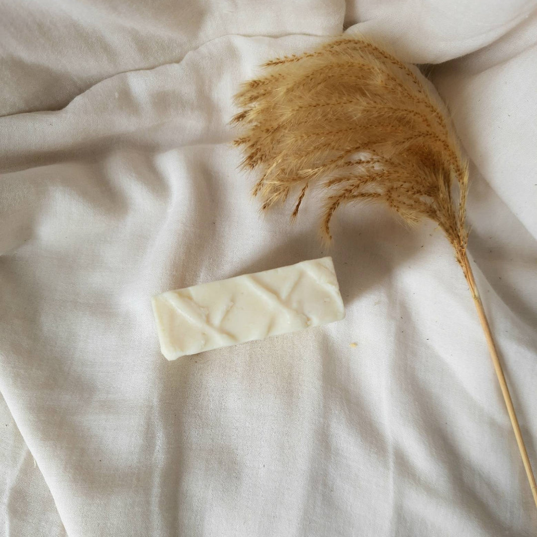 Studio Vilasita Pristine - lavender, vetiver & cocoa butter cold processed soap