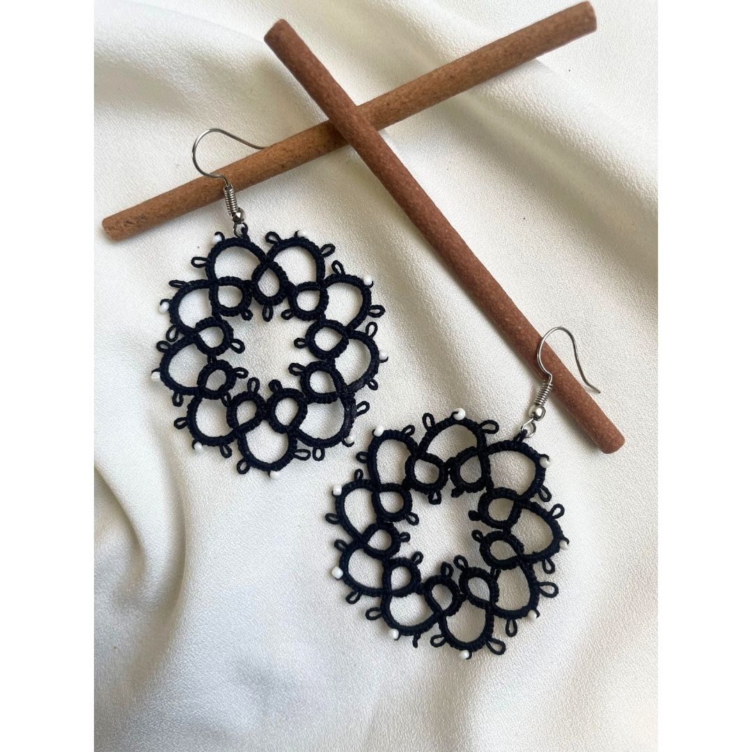 Knots To NodesPure Noir Earrings