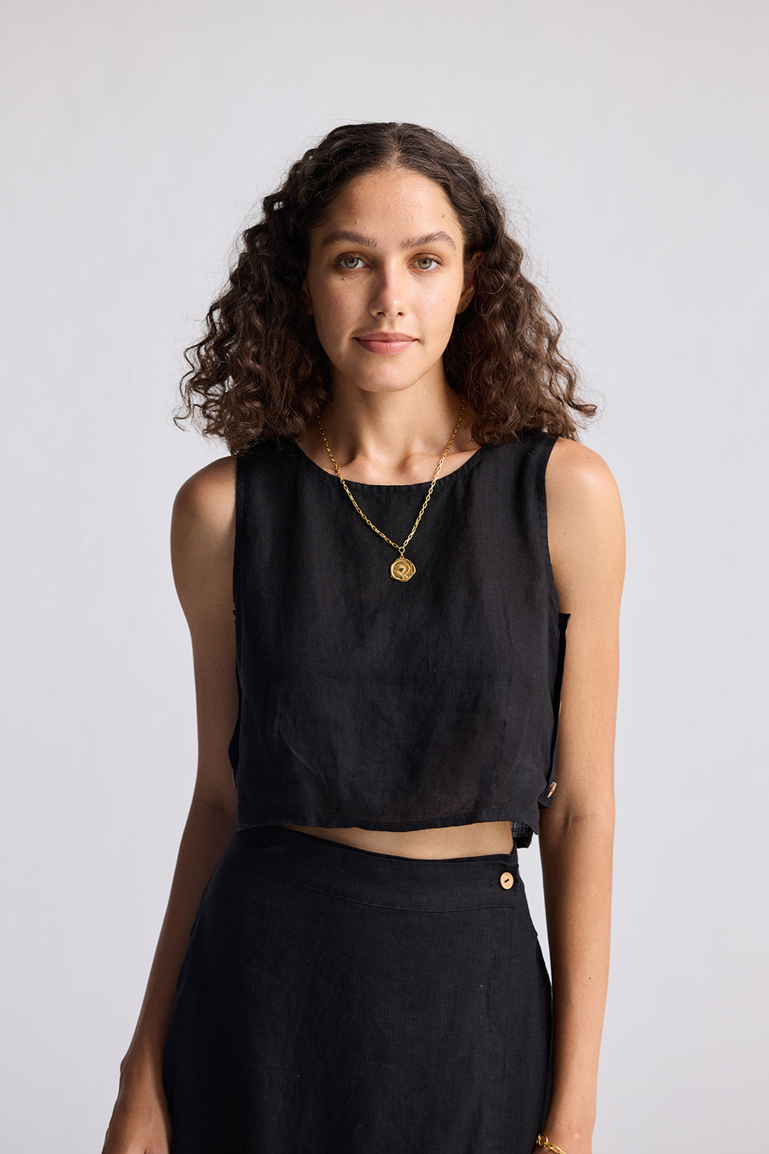Reistor Boxy Crop Top in Black | NEW COLLECTION
