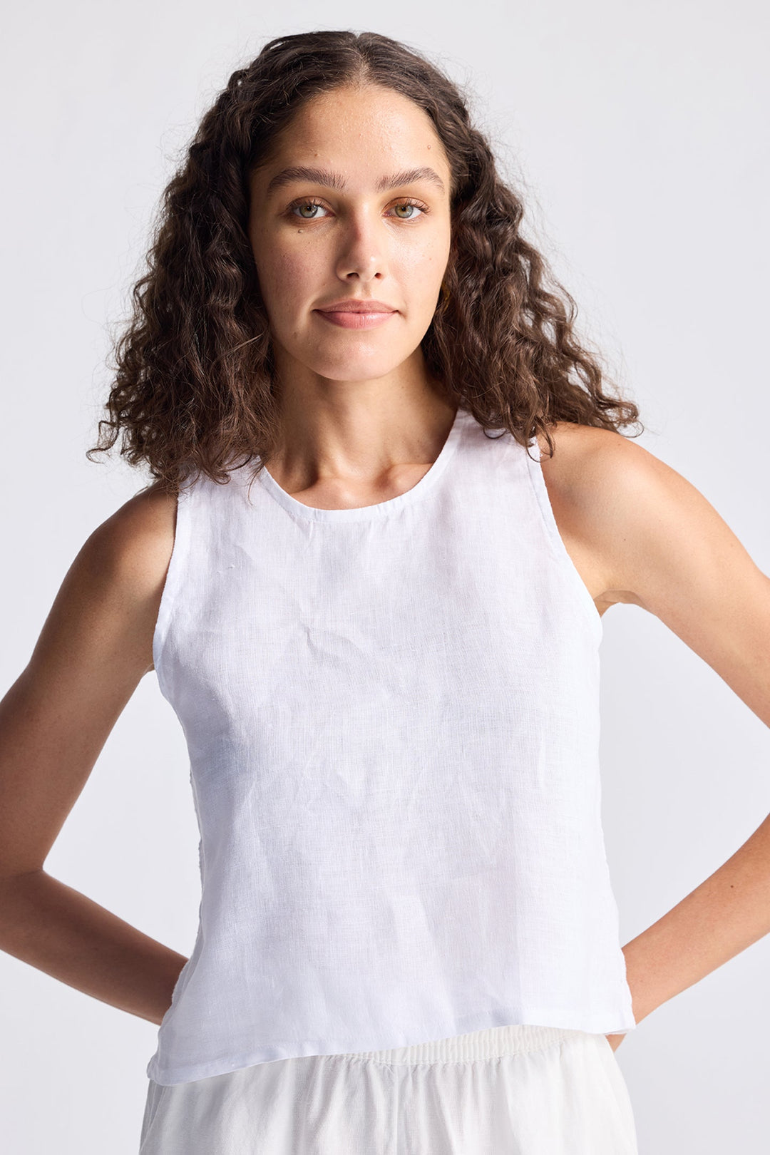 Reistor Button Back Embroidered Crop Top