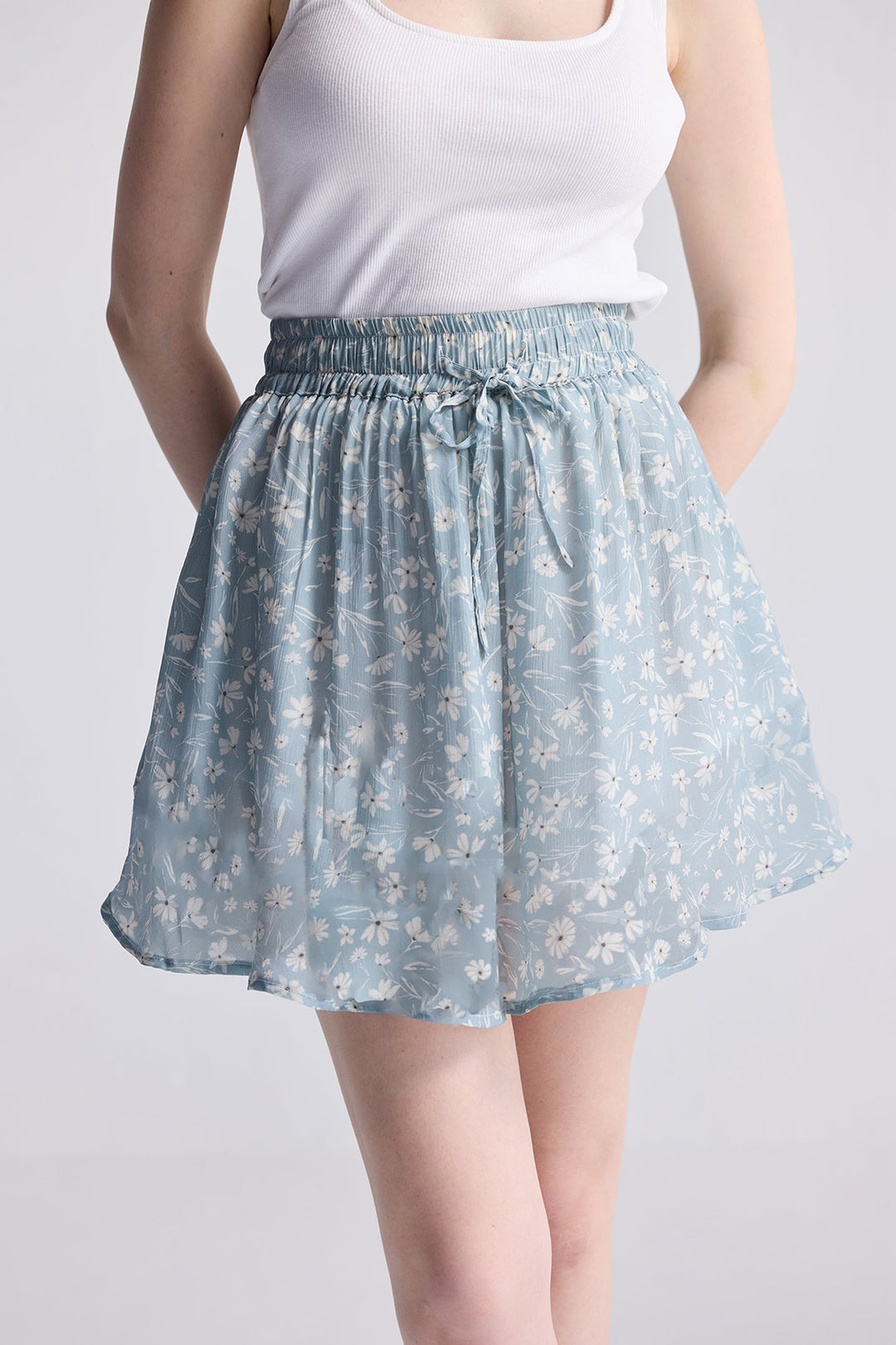 Reistor Drawstring Short Skirt in Florals
