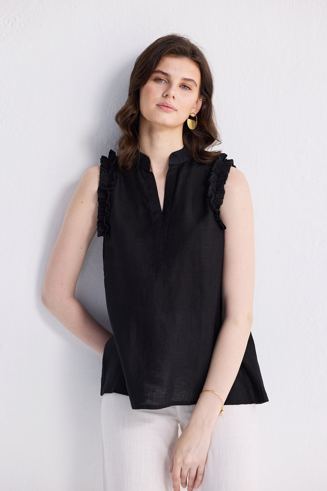 Reistor Sleeveless Hemp Top with Ruffles