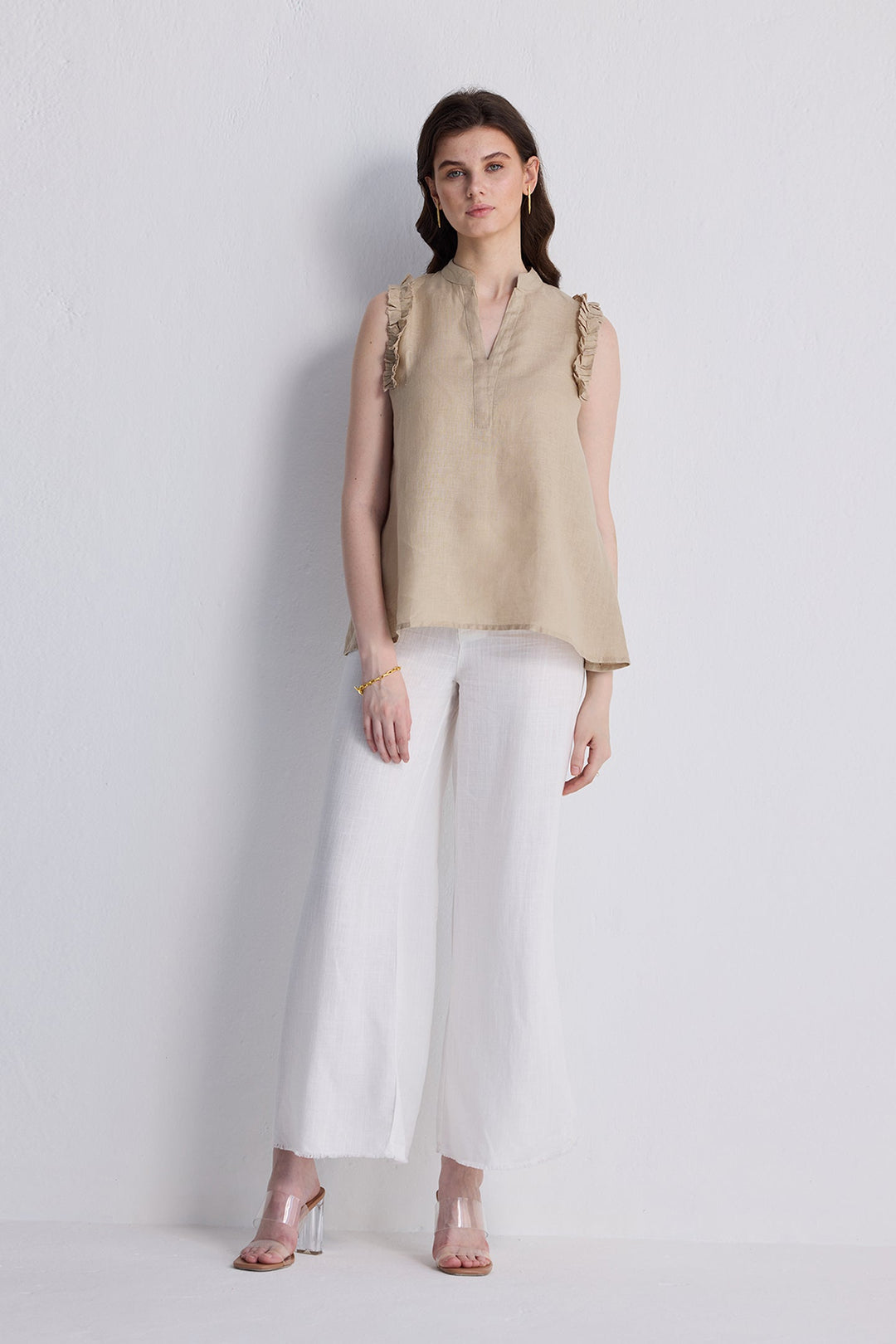 Reistor Sleeveless Hemp Top with Ruffles