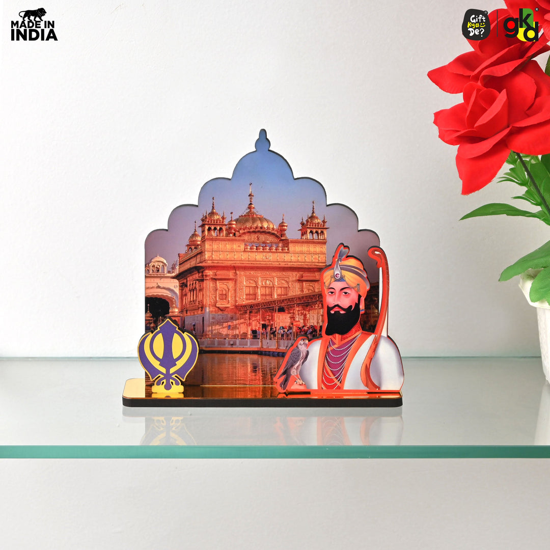 Gift Kya De Guru Nanak Dev Ji & Guru Gobind Singh Ji Wooden Table Top Idols with Golden Temple Background | Spiritual Decor for Home & Office | Sikh Religious Gift