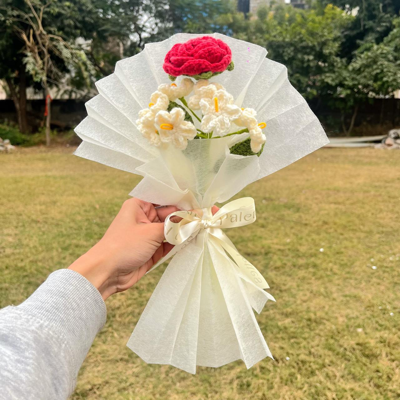 P Palettes Roseate Bouquet, handmade, gifting, décor, crochet