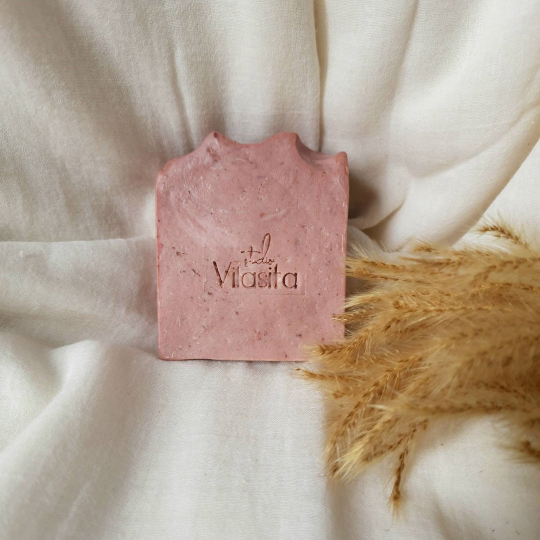 Studio Vilasita Rosy soap - rose oil, lavender & rose clay