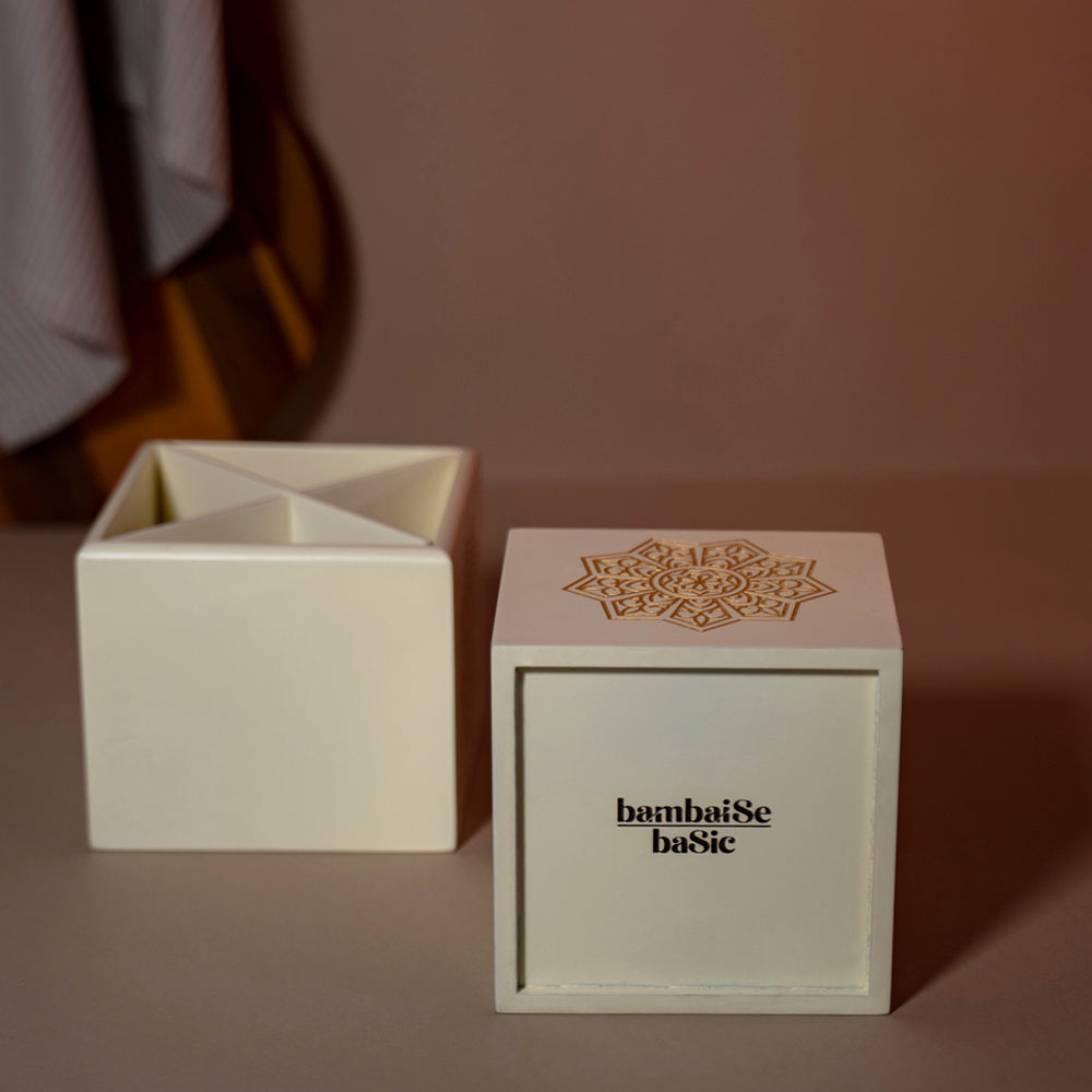 BambaiSe Ivory White Spoon Stand