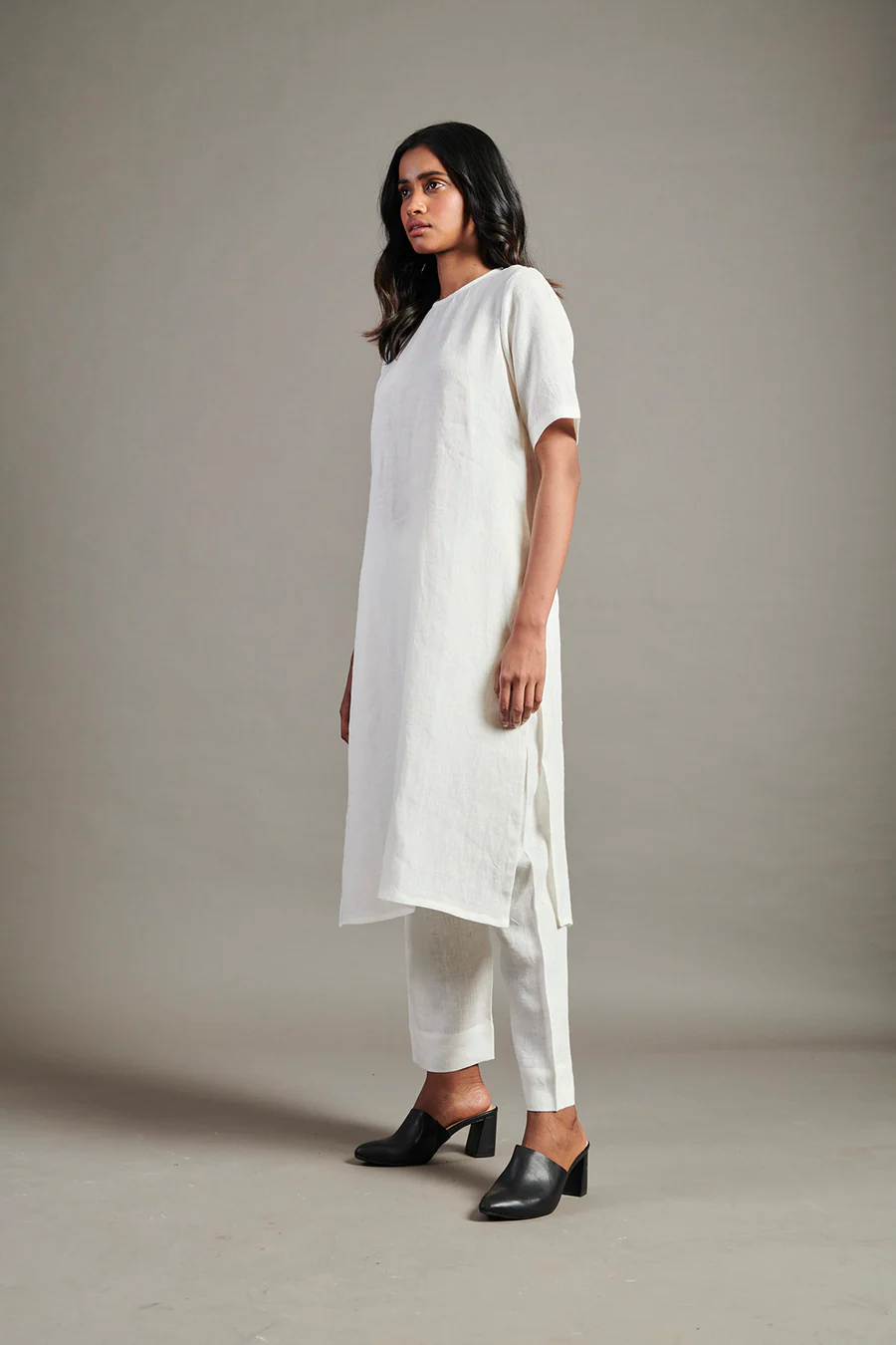 Taj Linen Half Sleeves Kurta Set