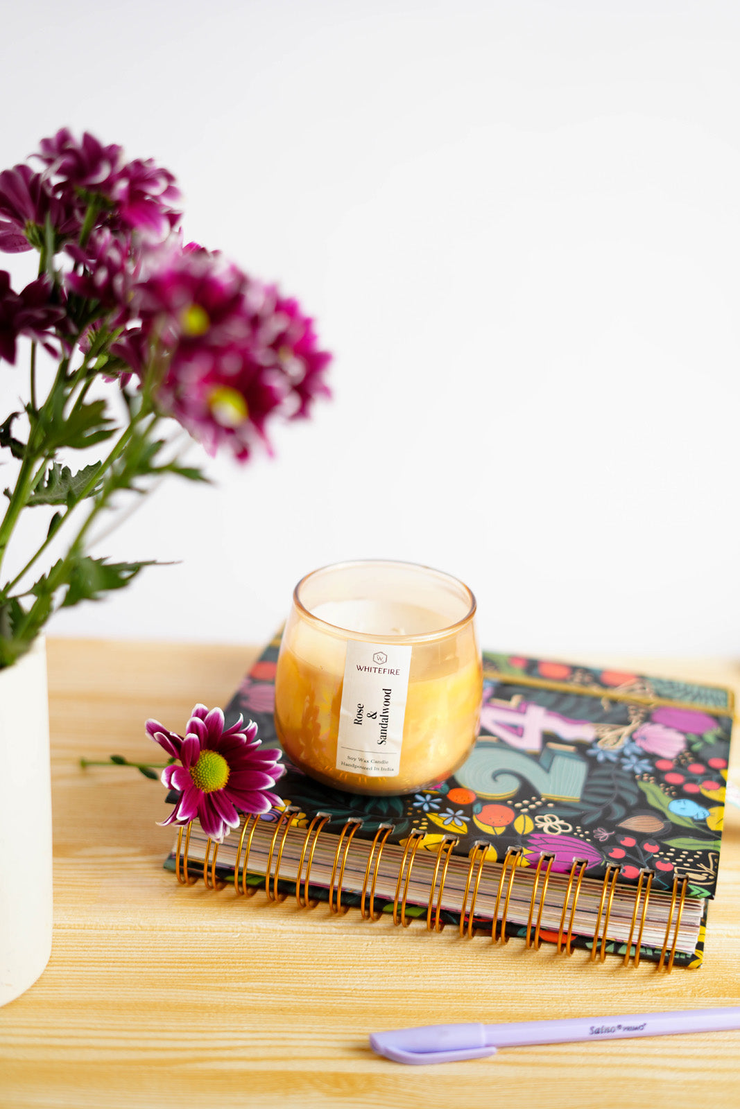 White Fire Rose & Sandalwood - Soy Wax Candle