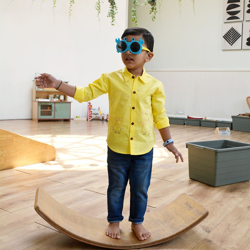 Sibling Pigs Embroidered Unisex Shirt - Yellow - Suspire