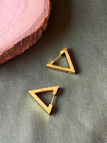 Silversutra 3D Triangle Anti Tarnish Studs | 18K Gold Plated | Hypollergenic | Anti Tarnish