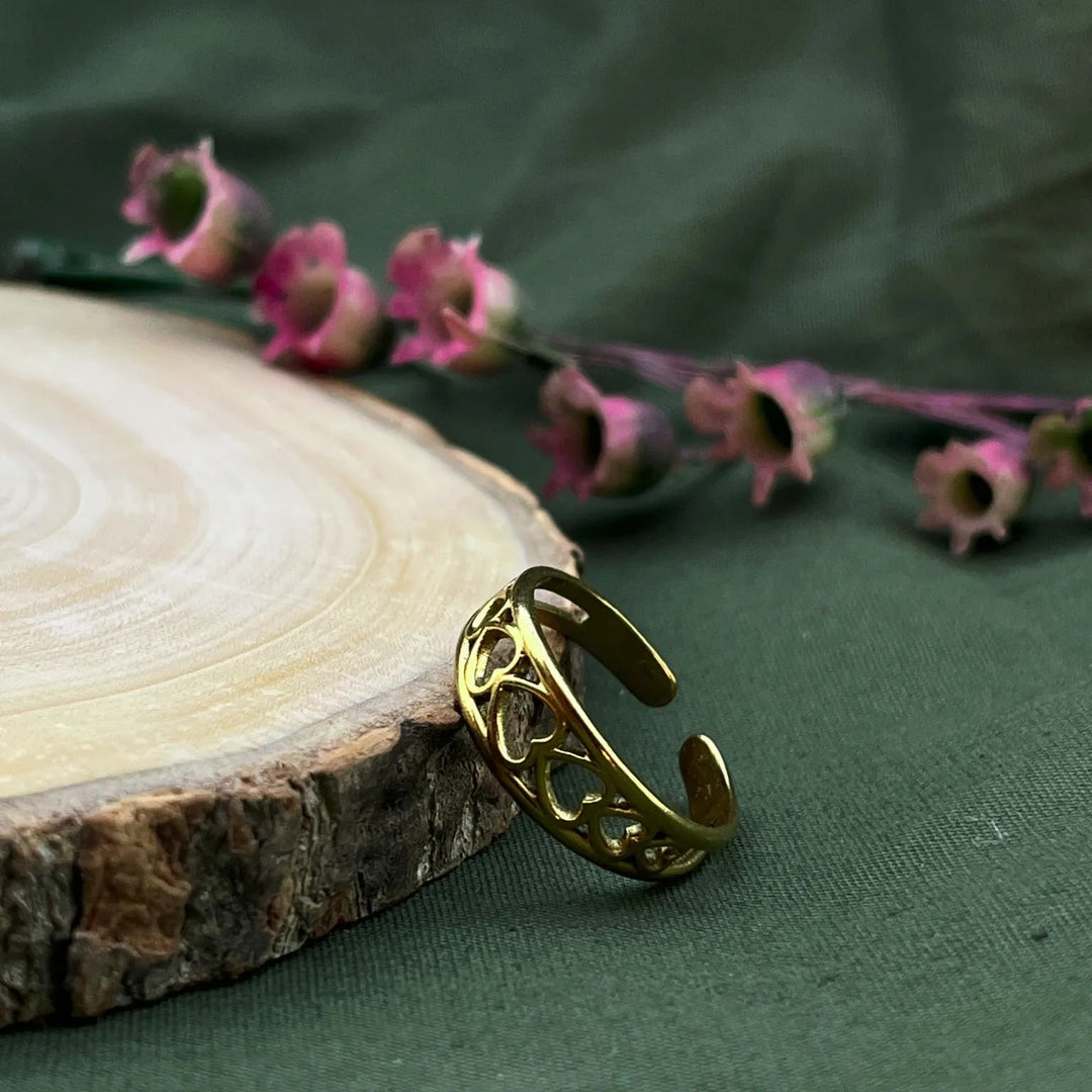 SilverSutra Anti Tarnish Heart Gold Adjustable Ring | 18K Gold Plated | Hypollergenic | Anti Tarnish - Suspire