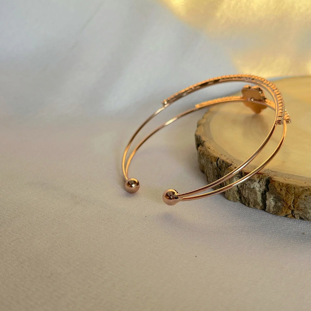 Silversutra Black Floral Rose Gold Kada | 18K Rose Gold Plated | Hypollergenic | Anti Tarnish - Suspire