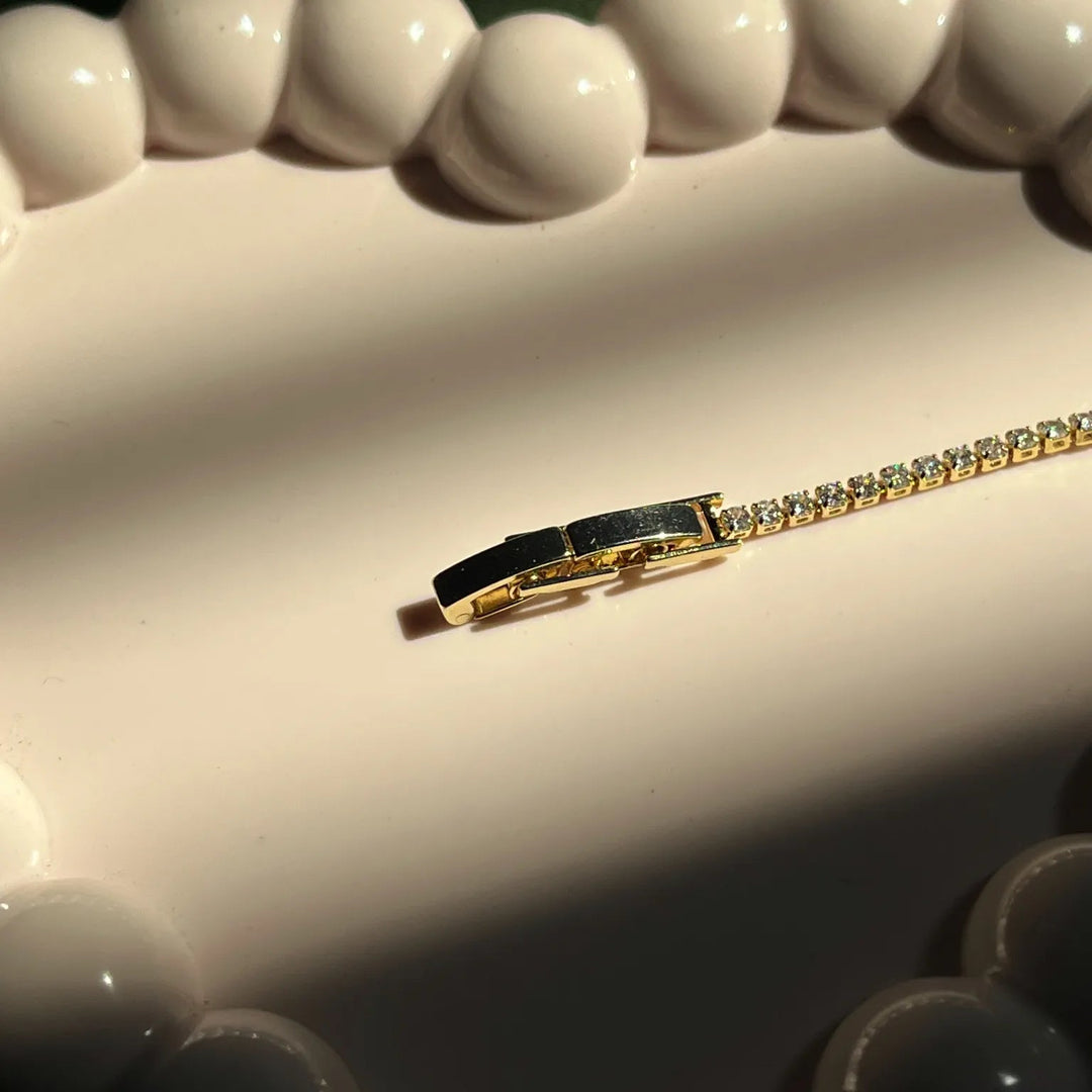 Silversutra Cubic Zirconia Tennis infnity Bracelet | 18K Gold Plated | Hypollergenic | Anti Tarnish - Suspire