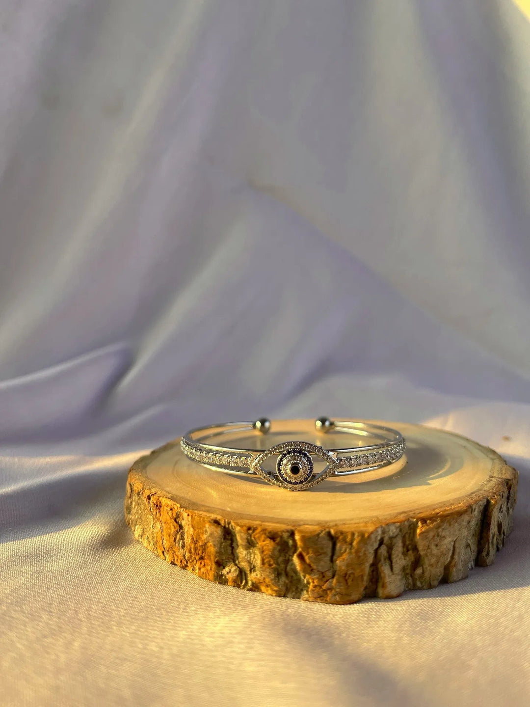 Silversutra Evil Eye Flexi Kada | Silver Finish | Hypollergenic | Anti Tarnish - Suspire