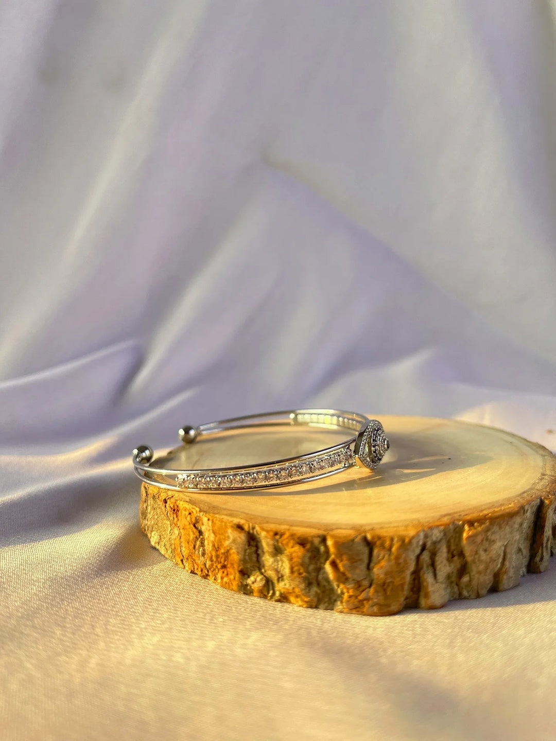 Silversutra Evil Eye Flexi Kada | Silver Finish | Hypollergenic | Anti Tarnish - Suspire