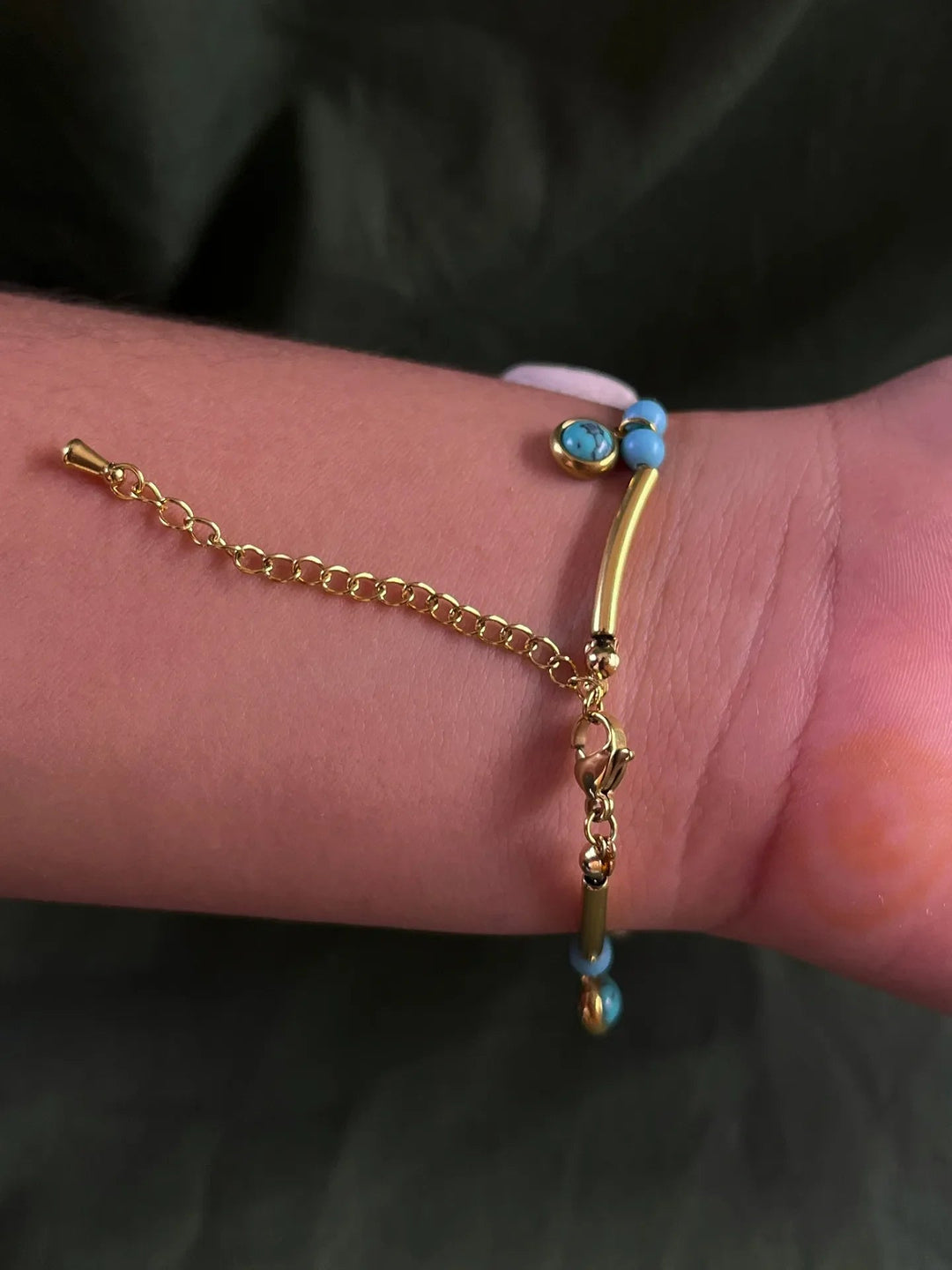 Silversutra Firoza Stone Shell Bracelet For Her | 18K Gold Plated | Hypollergenic | Anti Tarnish - Suspire