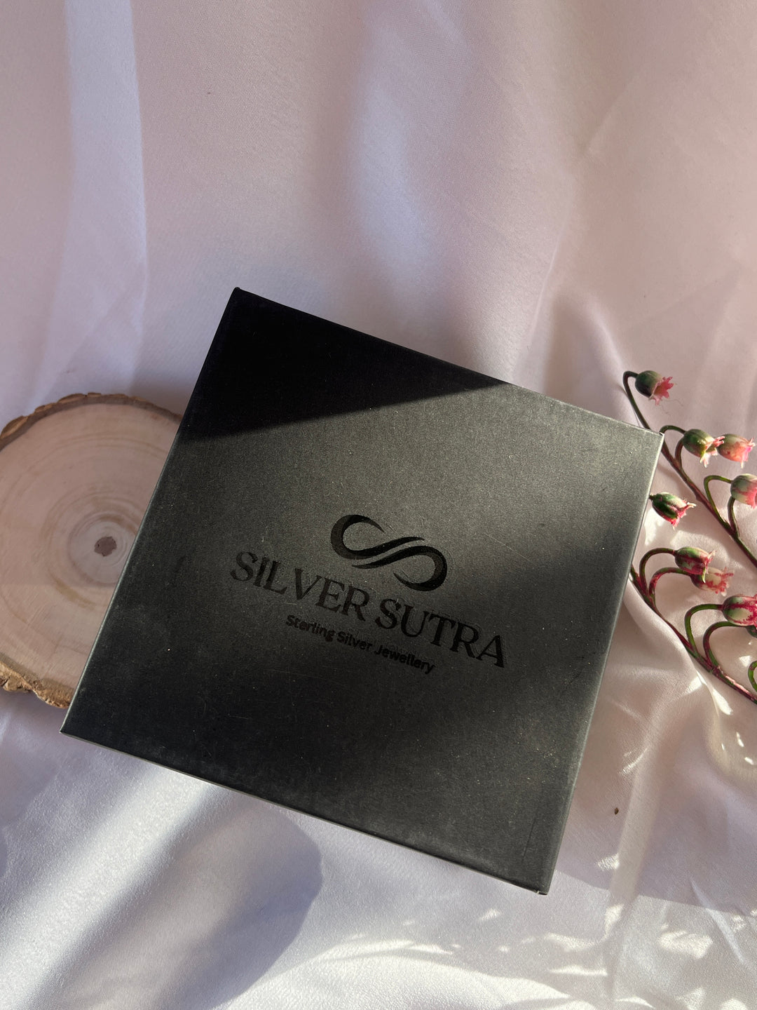 SILVERSUTRA Personalised Heart Spotify Necklace
