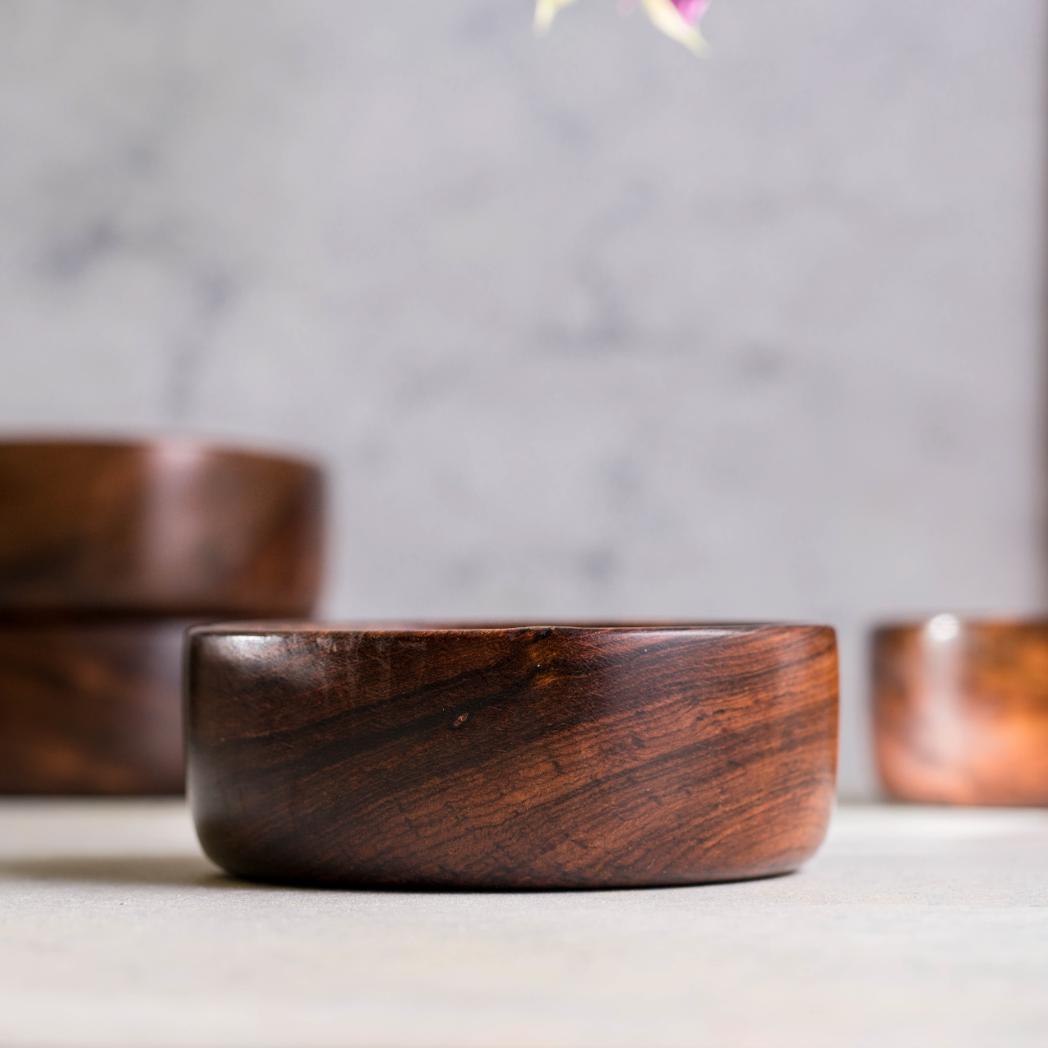 Araana Home Sitabo Set of 2 Medium Sized Basic Wooden Bowls