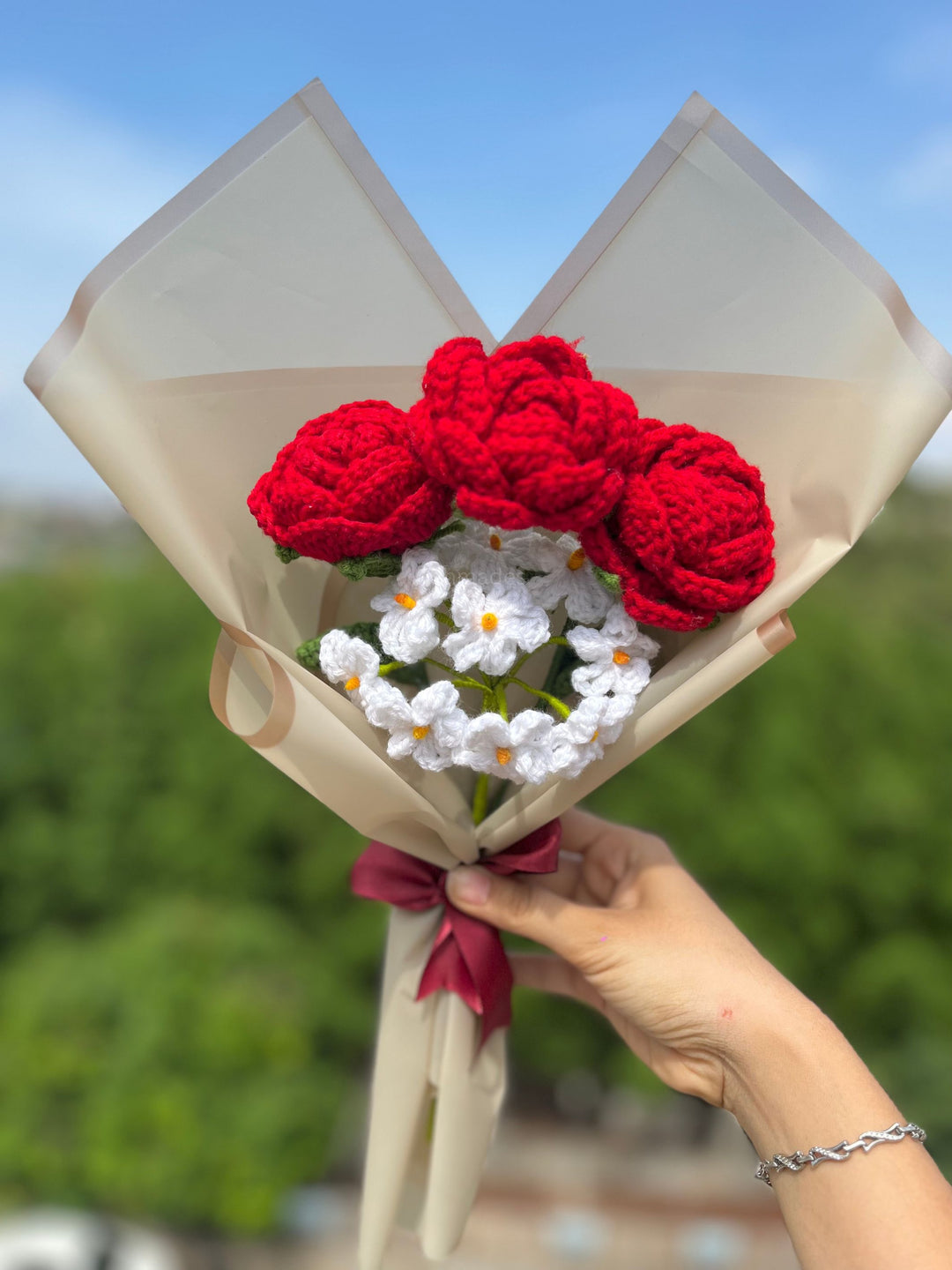 Ishmades Threads of Love bouquet