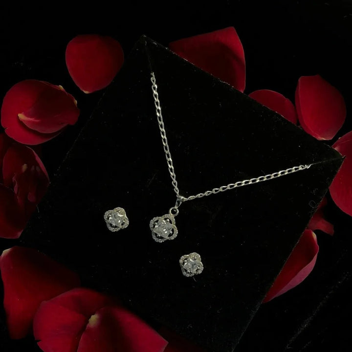 Solitaire Flower Silver Ear Ring and Pendant Set - Suspire