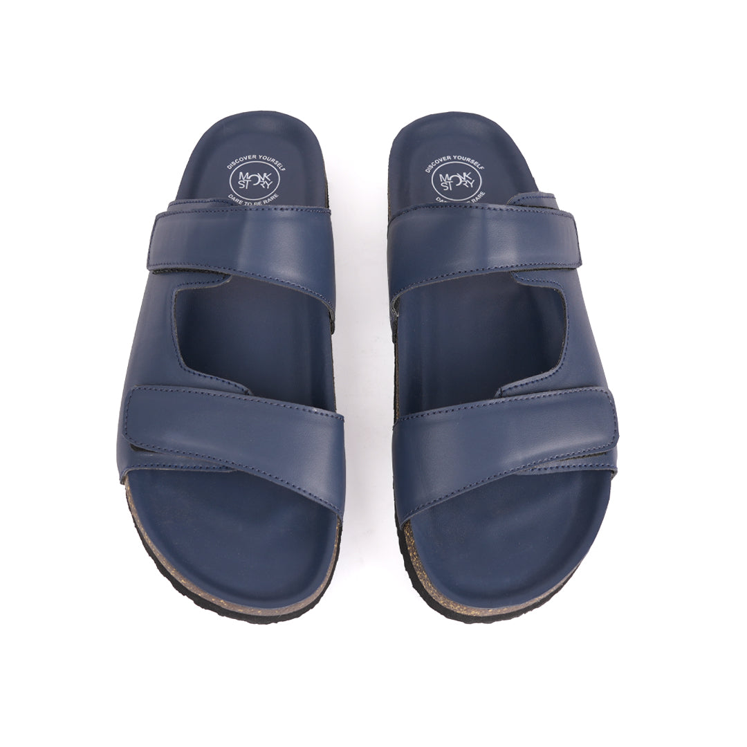 A pair of men&