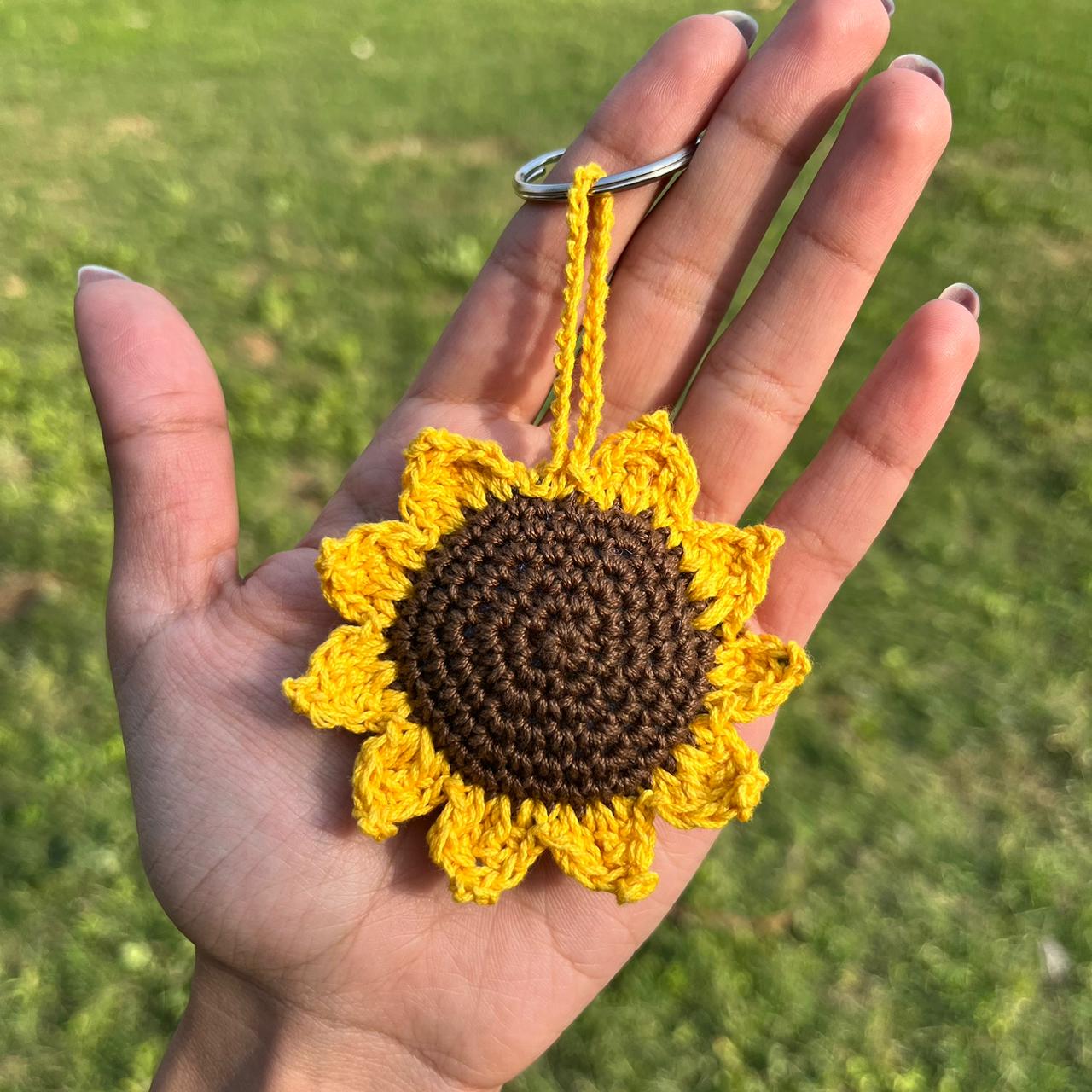 P Palettes Sunflower Keychain, handmade, gifting, crochet