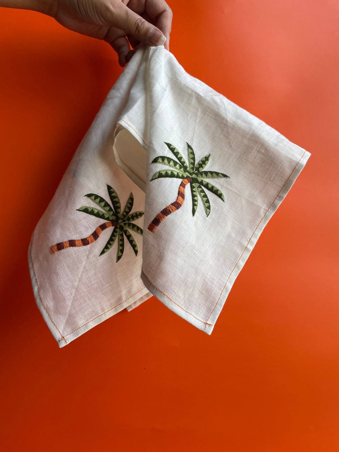 Sunset Palm - includes 1 Lemongrass Candle Free - Suspire